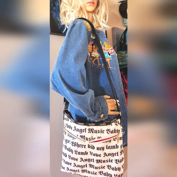 L.A.M.B. LeSportsac Gwen Stefani White Black LOVE ANGEL MUSIC BABY Purse 12"×12" - Picture 3 of 16